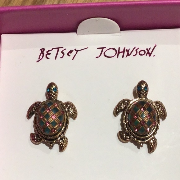 Betsey Johnson turtle earrings. - Picture 2 of 5